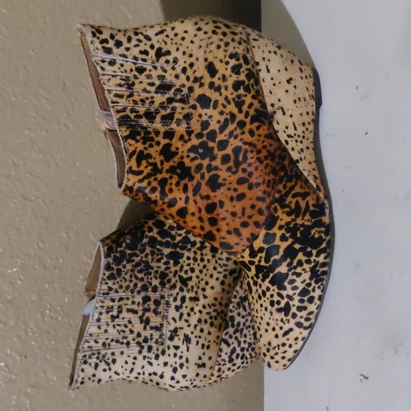 Matisse Nugent Wedge Bootie with Cow - Picture 9 of 13